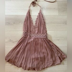 Flirty Lace Halter Babydoll in Mauve
